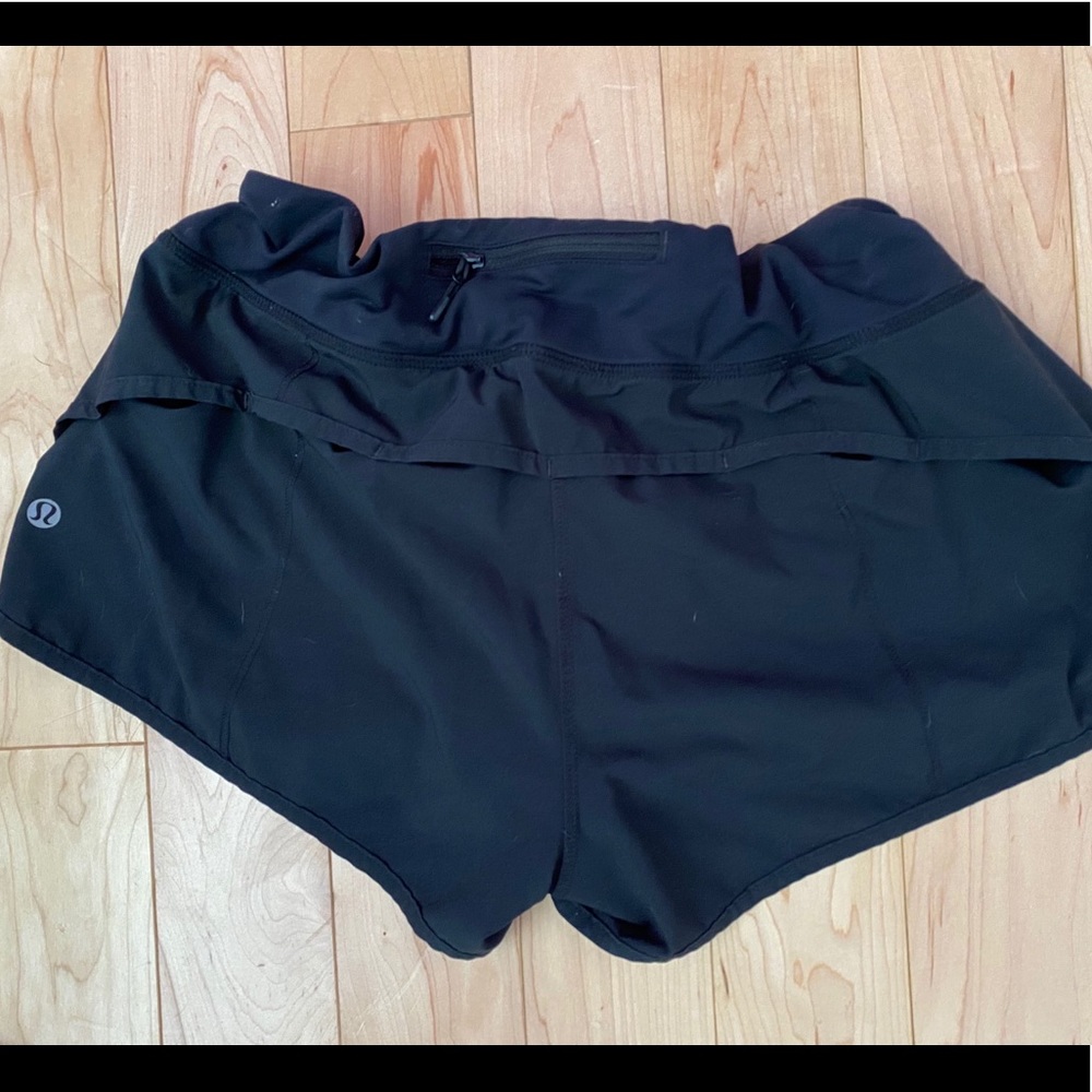 Lululemon black running short